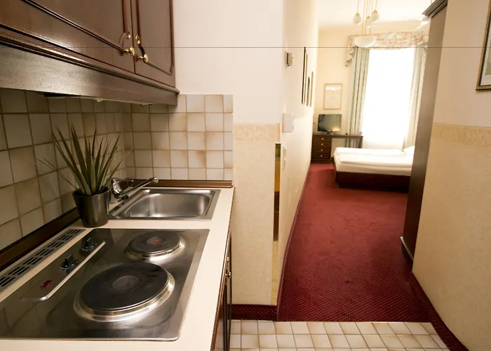 Hotel Theaterhotel & 4*