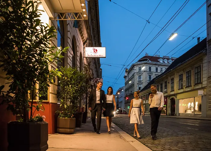 Hotel Theaterhotel &
