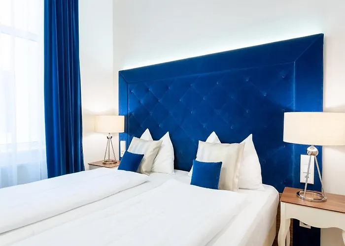 Theaterhotel & Hotel 4*
