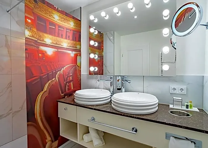 Hotel Theaterhotel &